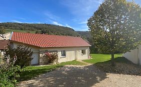 Au Moryllon