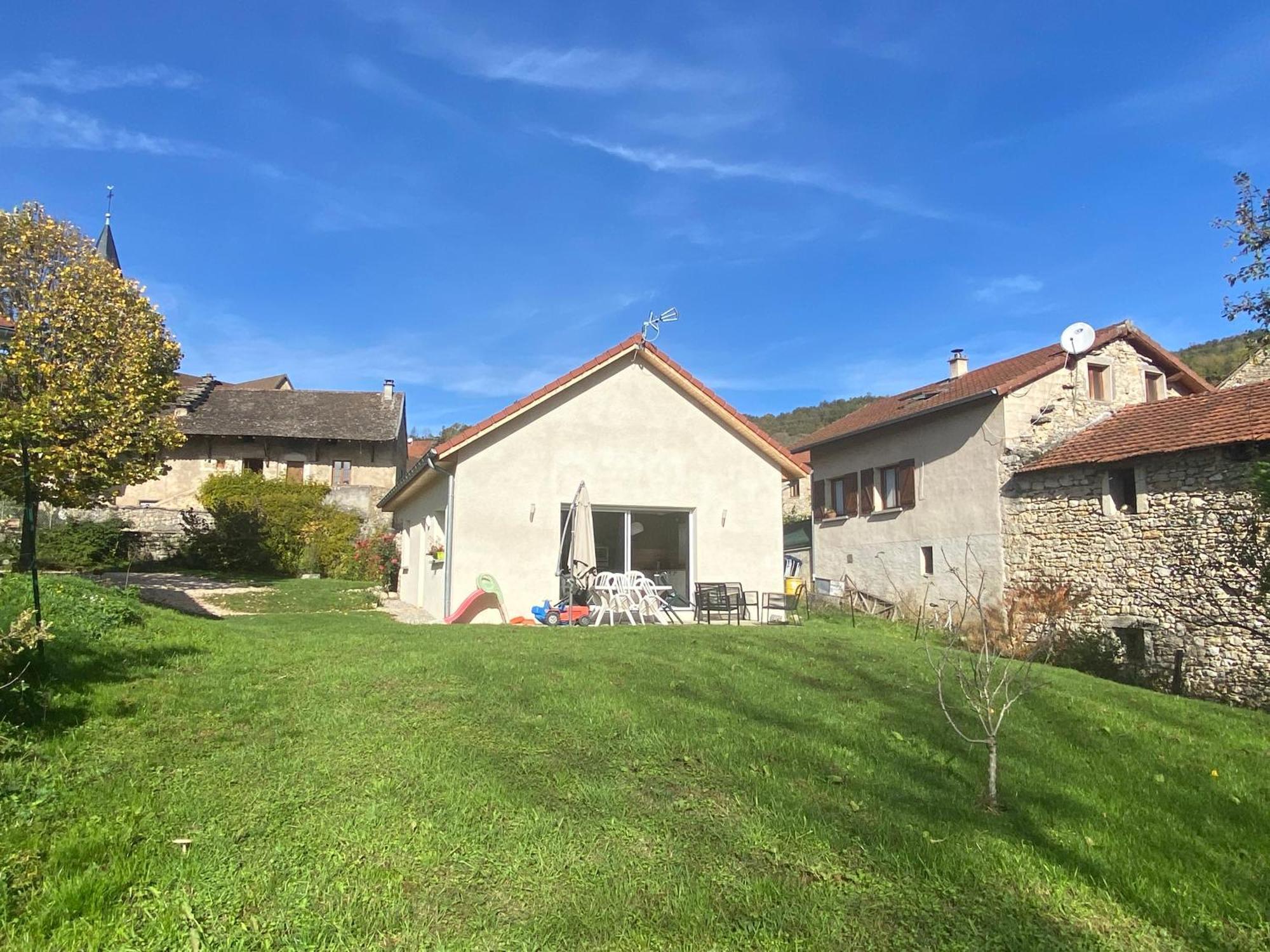 Villa Au Moryllon à Lompnas Extérieur photo