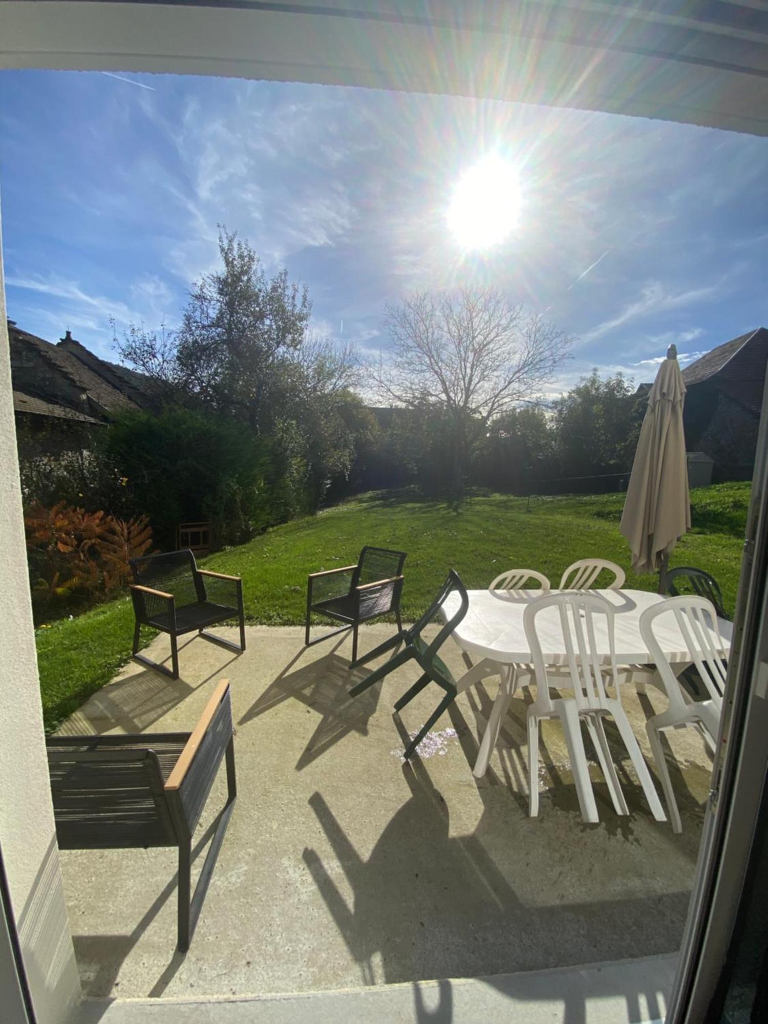 Villa Au Moryllon à Lompnas Extérieur photo